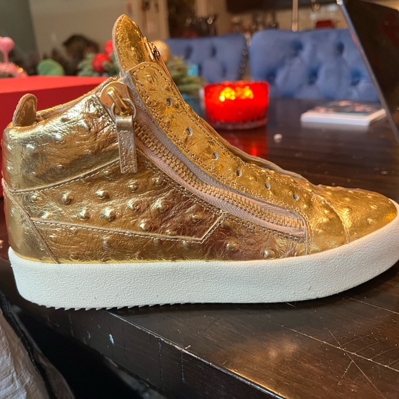 Giuseppe Zanotti Gold Leather Ostrich Detail Double Zip Sneaker 39 - Picture 1 of 5